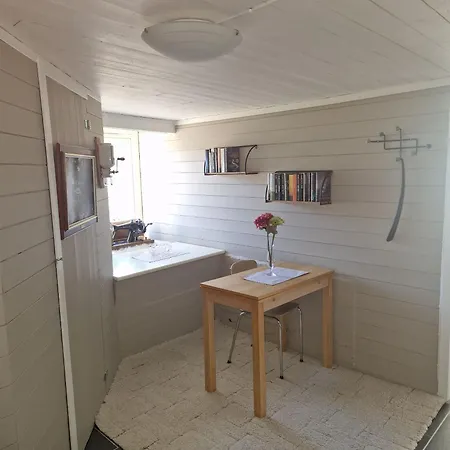 Cosy Living Room, Bedroom And Bathroom And Kitchen Area